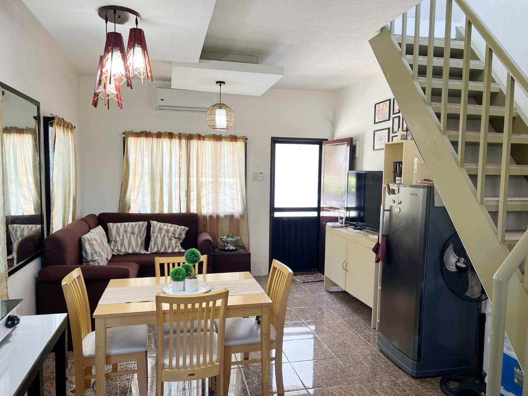 Beach Resorts Walking Distance To The Town House Davao Luaran gambar